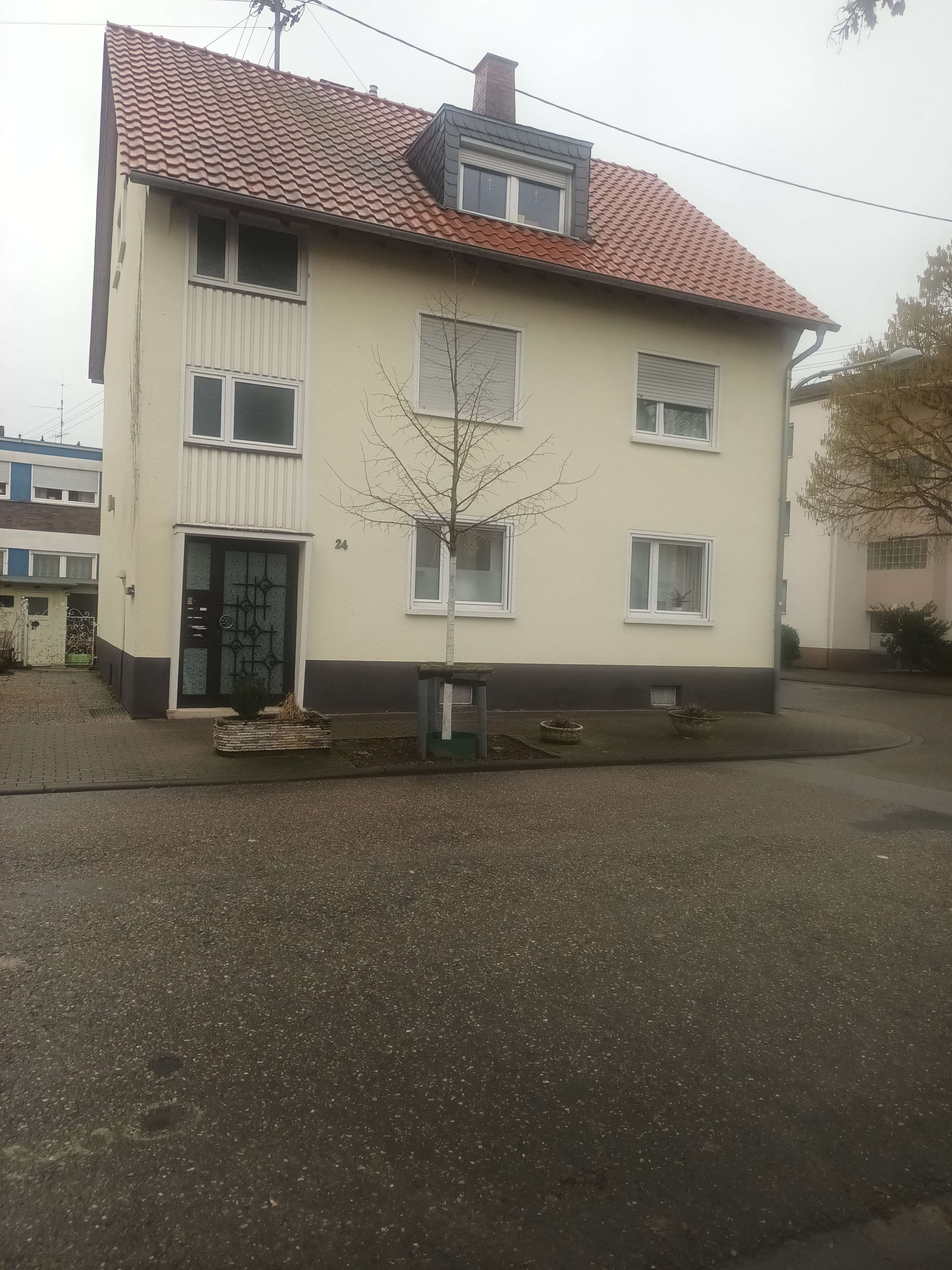 Thumbnail-Haus zum Kaufen in Ludwigshafen-Edigheim 690.000,00 € 225 m²