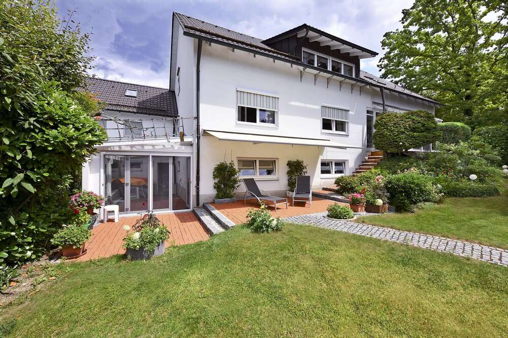 Thumbnail-Haus zum Kaufen in Landshut 1.150.000,00 € 350 m²