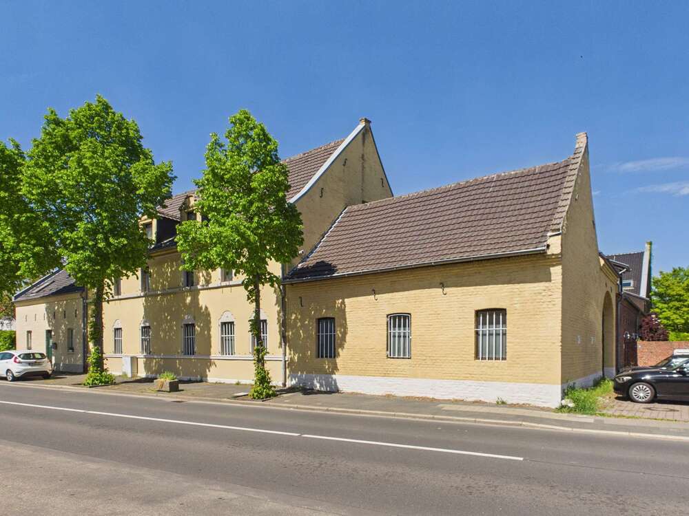 Thumbnail-Haus zum Kaufen in Pulheim 970.000,00 € 322 m²