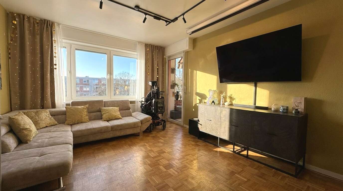 Thumbnail-Wohnung zum Kaufen in Düsseldorf 295.000,00 € 92 m²