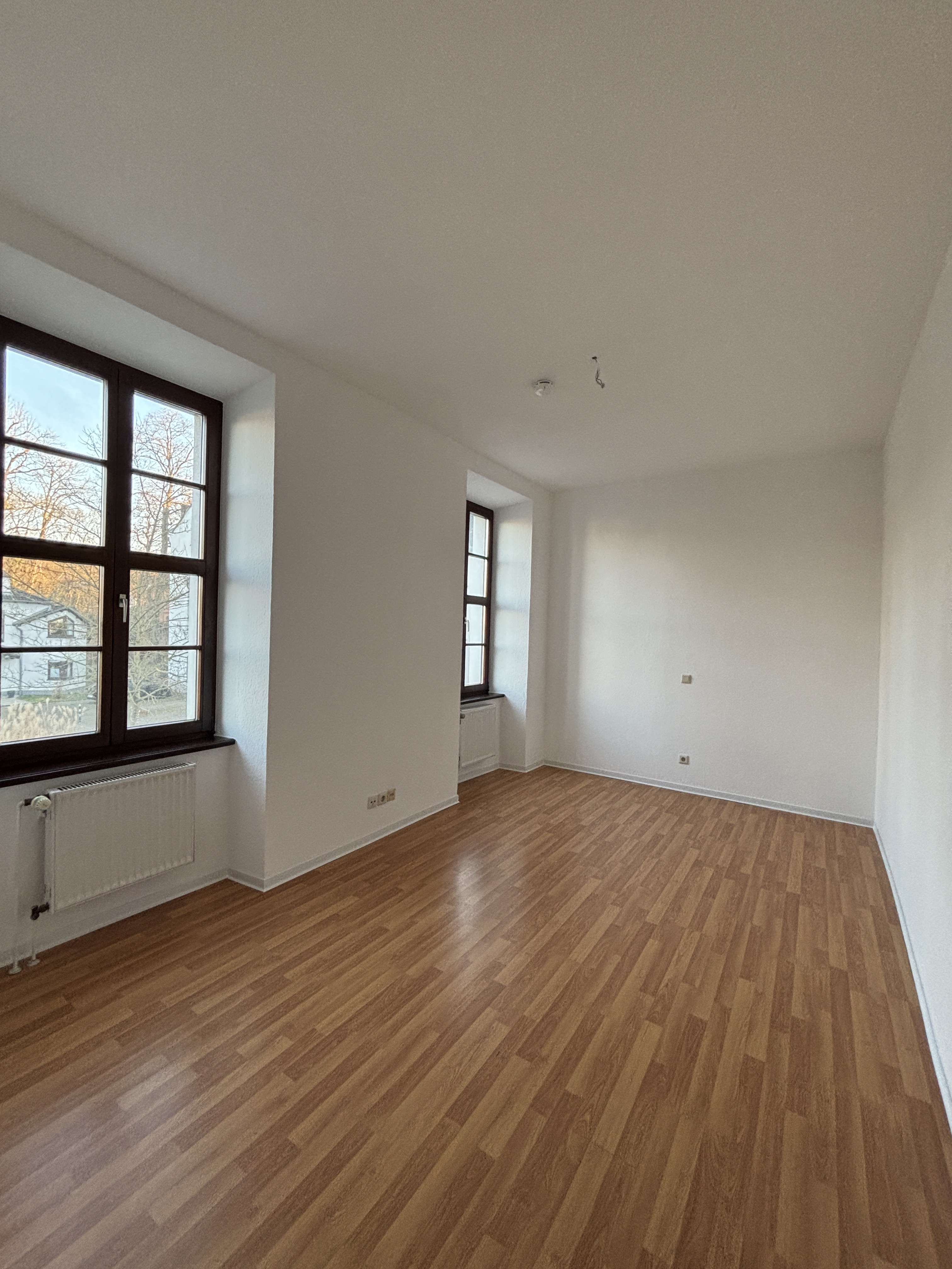 Thumbnail-Wohnung zum Mieten in Koblenz 340,00 € 21.55 m²