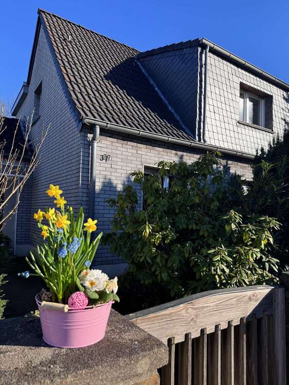 Thumbnail-Haus zum Kaufen in Duisburg 195.000,00 € 127 m²