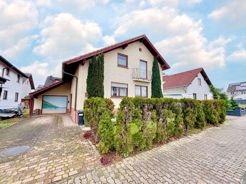 Thumbnail-Haus zum Kaufen in Graben-Neudorf 649.000,00 € 245 m²