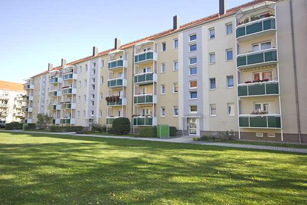 Thumbnail-Wohnung zum Mieten in Halle (Saale) 355,00 € 49.37 m²