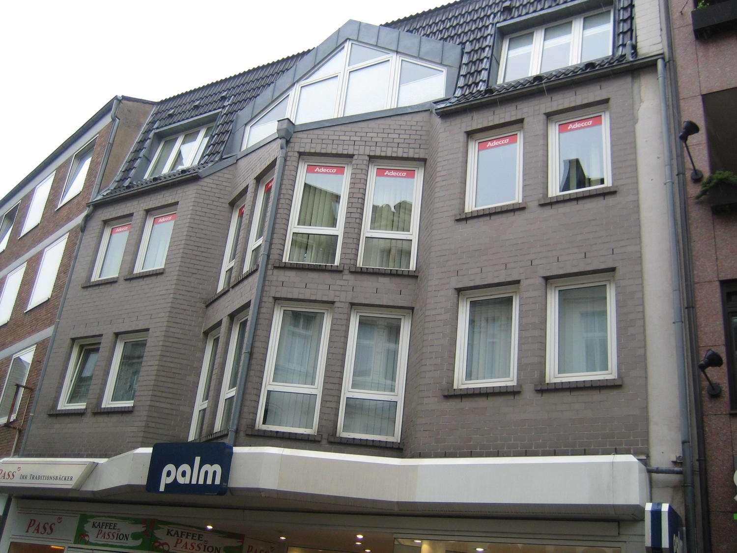 Thumbnail-Wohnung zum Mieten in Düsseldorf 1.090,00 € 98 m²