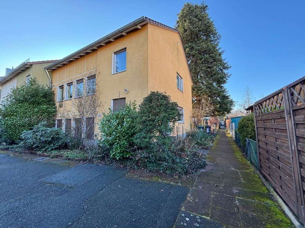 Thumbnail-Haus zum Kaufen in Nürnberg 379.000,00 € 159.38 m²