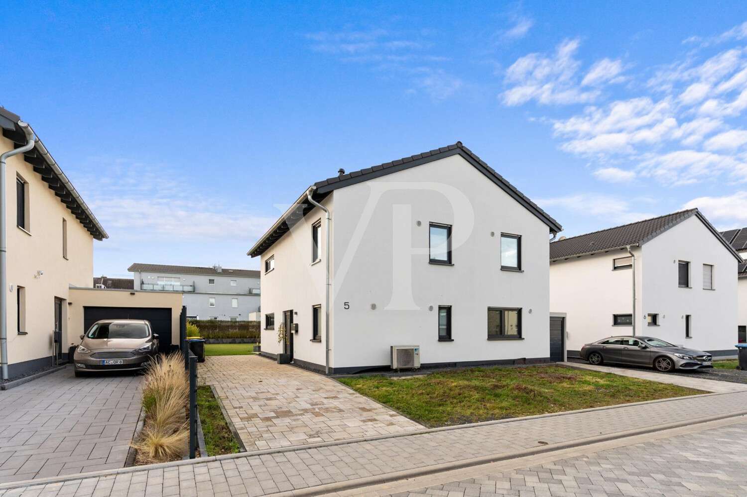 Thumbnail-Haus zum Kaufen in Baesweiler 595.000,00 € 152 m²