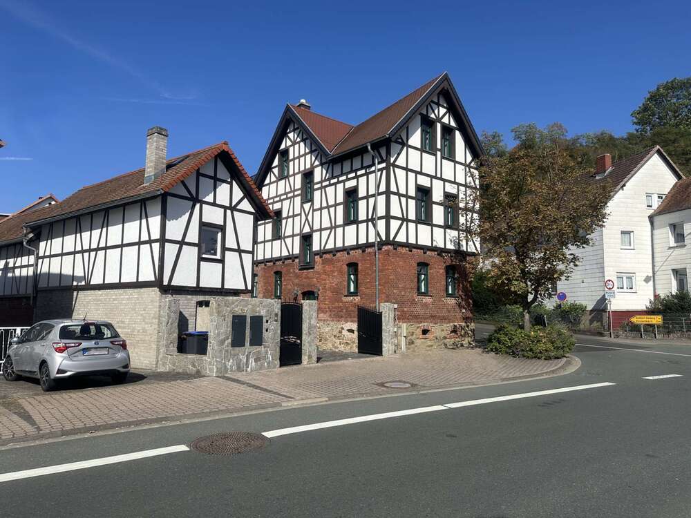 Thumbnail-Haus zum Kaufen in Lahnau Atzbach 619.000,00 € 200 m²
