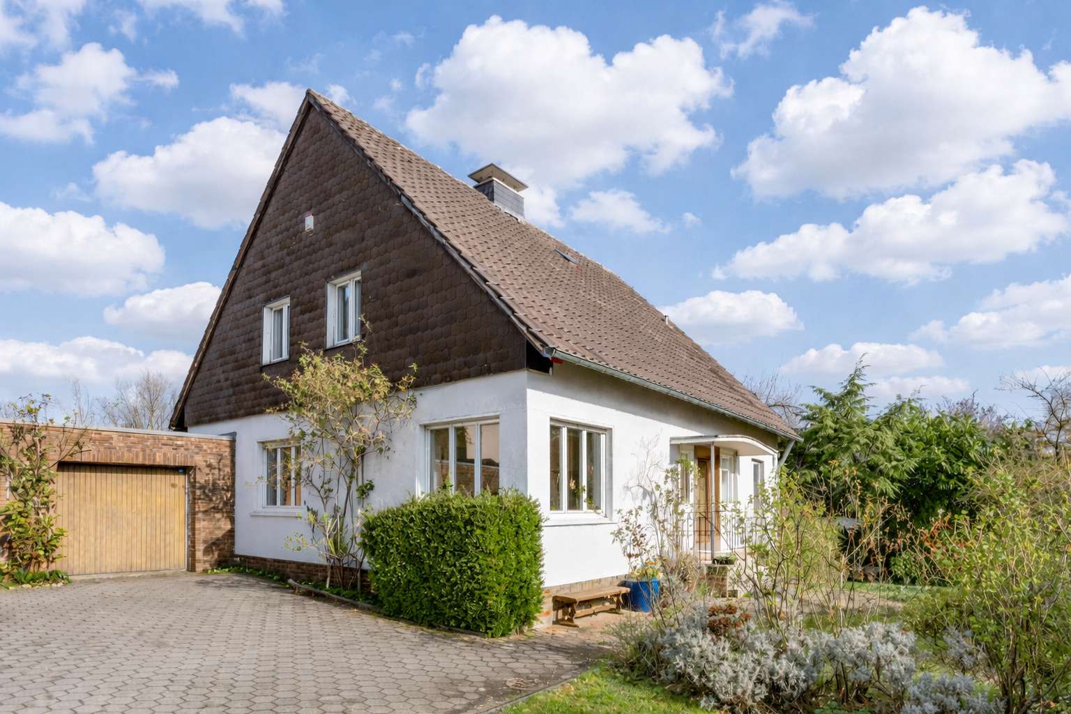 Thumbnail-Haus zum Kaufen in Essen Stadtwald 849.000,00 € 280 m²