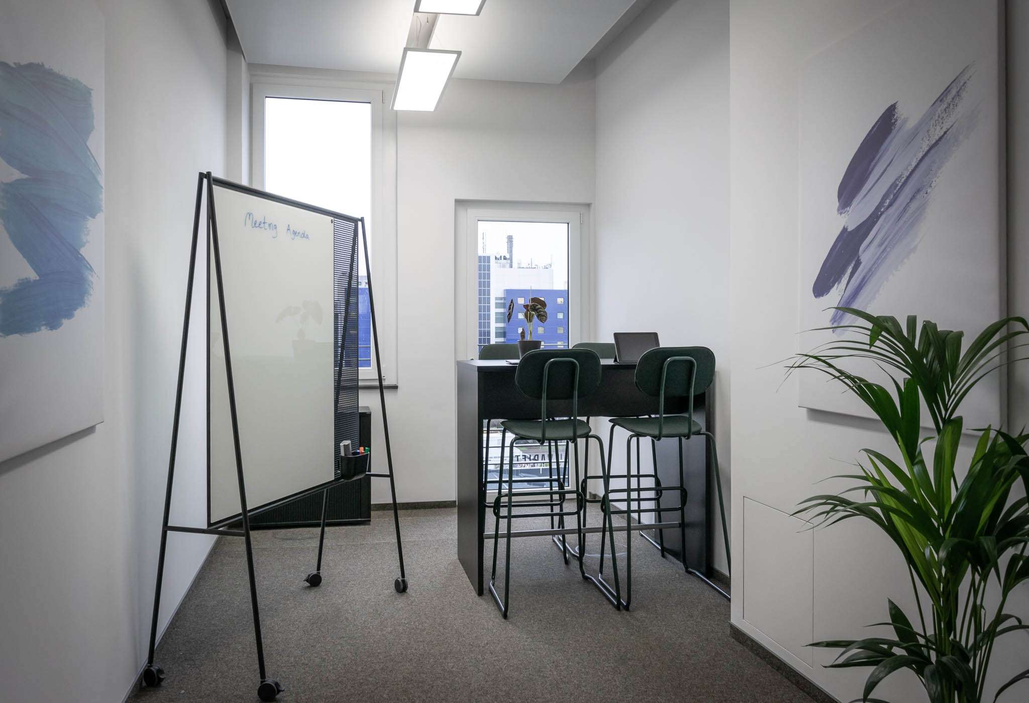 Thumbnail-Büro in Stuttgart 6.158,40 € 14 m²