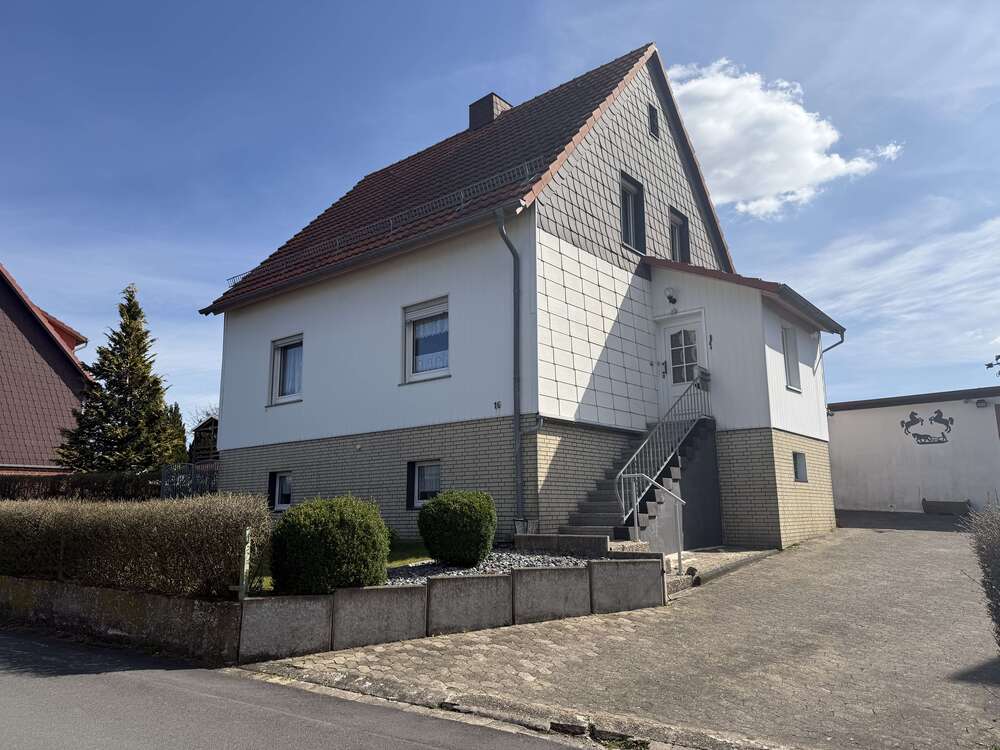 Thumbnail-Haus zum Kaufen in Adelebsen 189.000,00 € 102 m²