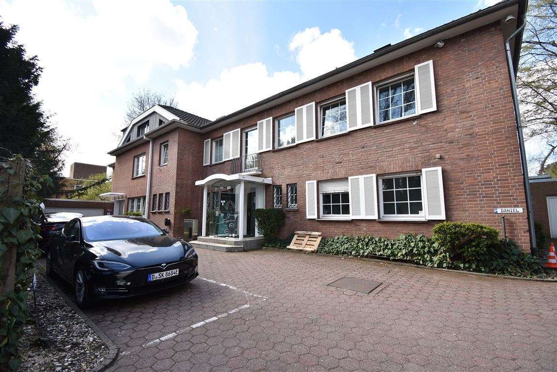 Thumbnail-Wohnung zum Mieten in Düsseldorf 2.450,00 € 161.68 m²