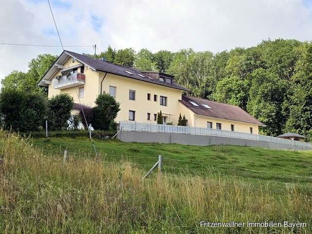 Thumbnail-Wohnung zum Kaufen in Eggenthal Bayersried 259.000,00 € 97.74 m²