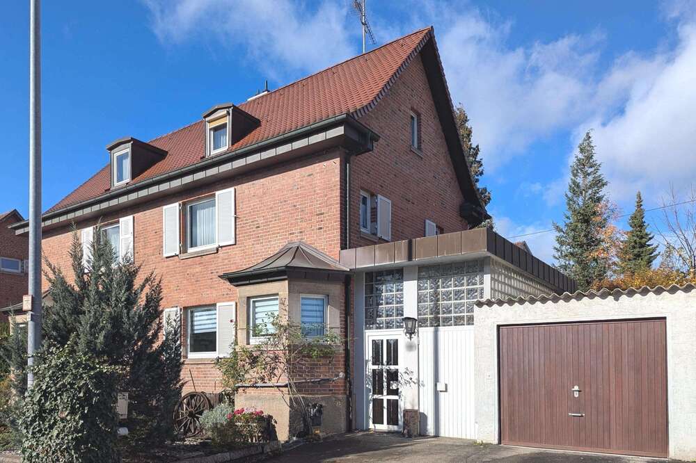 Thumbnail-Haus zum Kaufen in Böblingen 465.000,00 € 130 m²