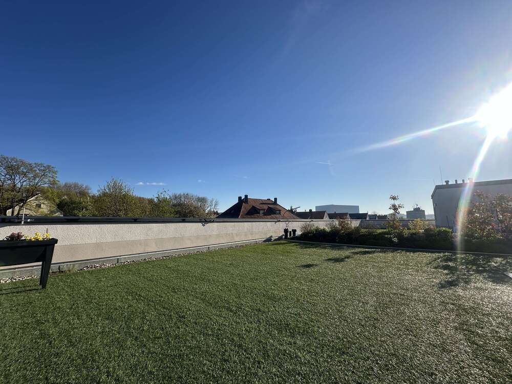 Thumbnail-Wohnung zum Mieten in Bad Neustadt an der Saale 1.350,00 € 121.04 m²