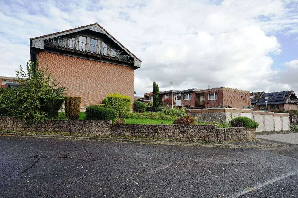 Thumbnail-Haus zum Kaufen in Leverkusen 420.000,00 € 107 m²