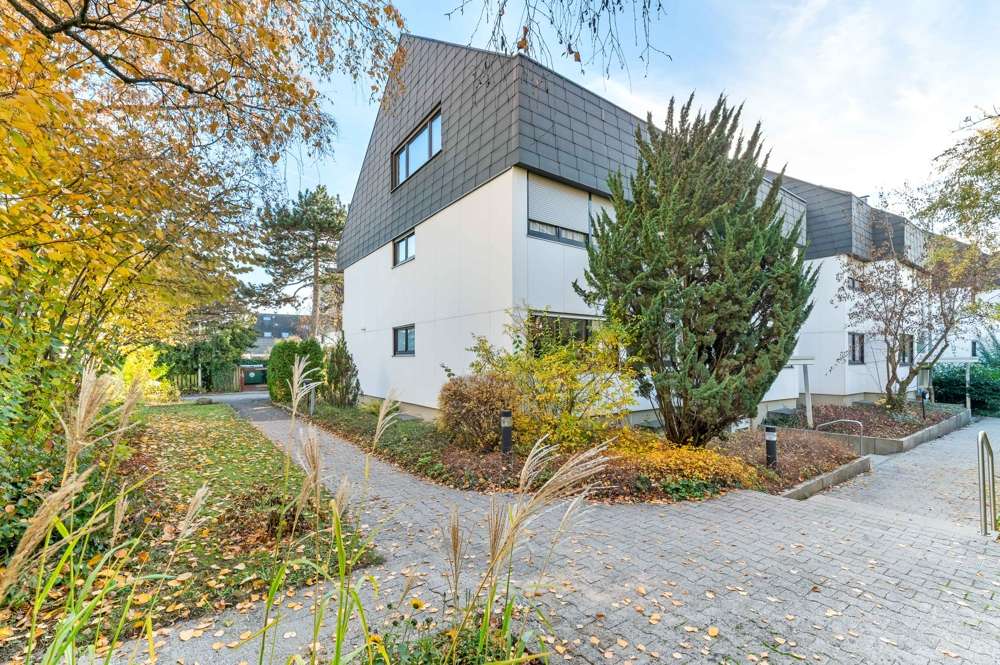 Thumbnail-Wohnung zum Kaufen in Stuttgart Degerloch 270.000,00 € 53 m²