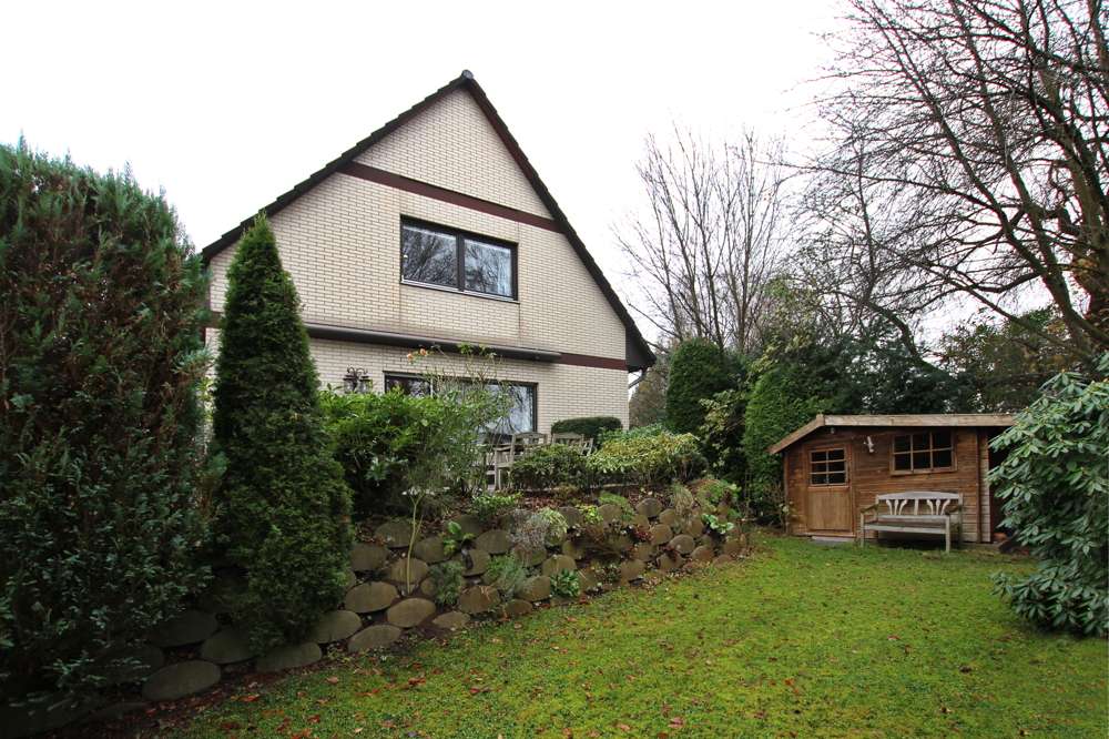 Thumbnail-Haus zum Kaufen in Hamburg-Poppenbüttel 625.000,00 € 122.57 m²