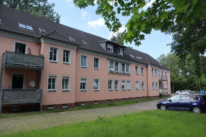 Thumbnail-Wohnung zum Mieten in Zwickau 449,00 € 69 m²