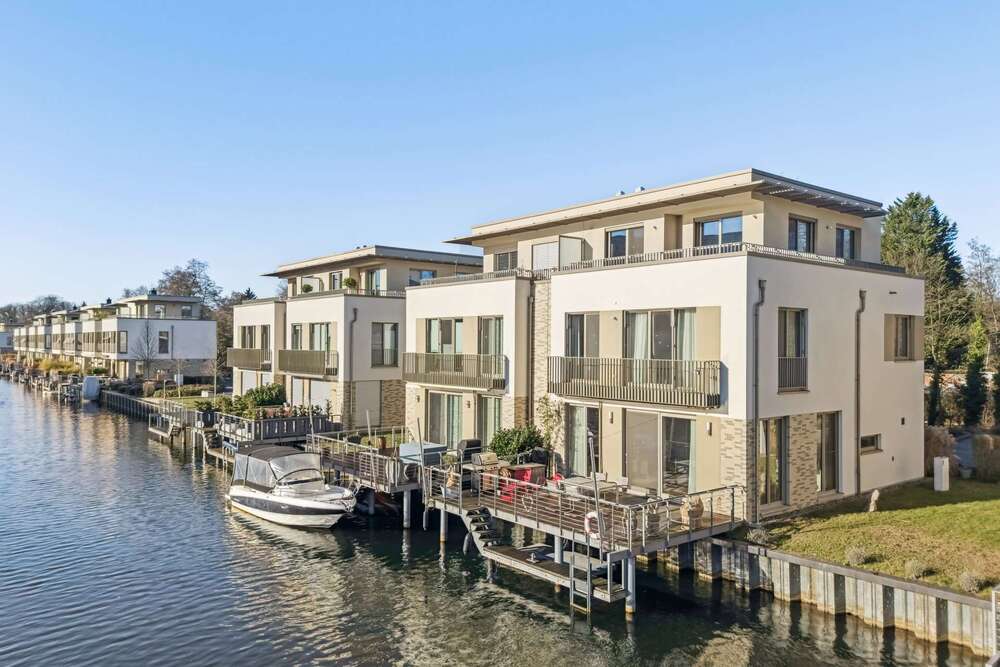 Thumbnail-Haus zum Kaufen in Berlin 2.160.000,00 € 240 m²