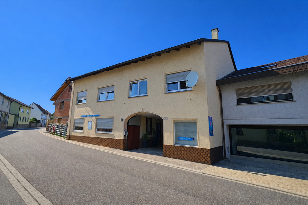 Thumbnail-Haus zum Kaufen in Kraichtal 379.000,00 € 363 m²