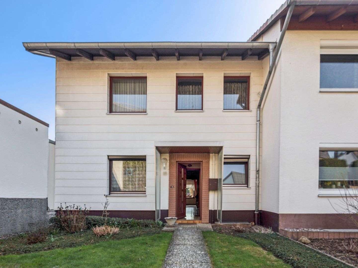 Thumbnail-Haus zum Kaufen in Hameln 249.000,00 € 142 m²