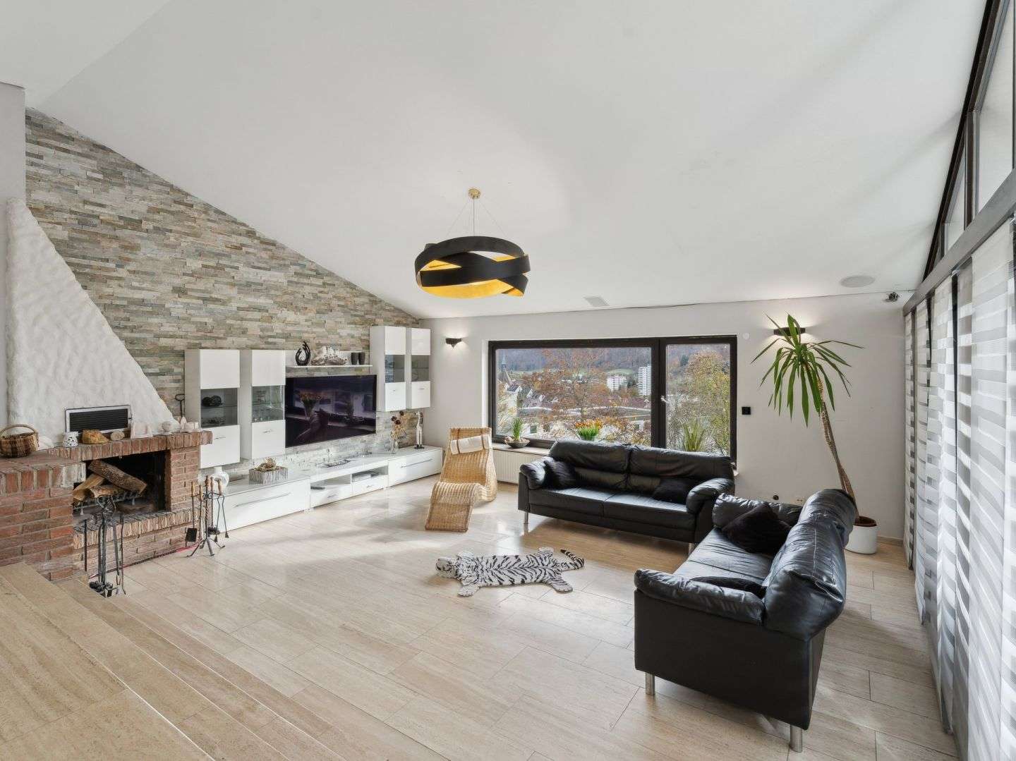 Thumbnail-Haus zum Kaufen in Albstadt 499.000,00 € 244 m²