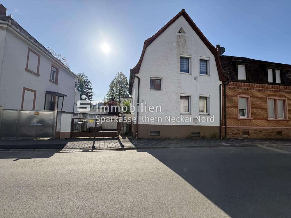Thumbnail-Haus zum Kaufen in Mannheim 199.000,00 € 93.53 m²