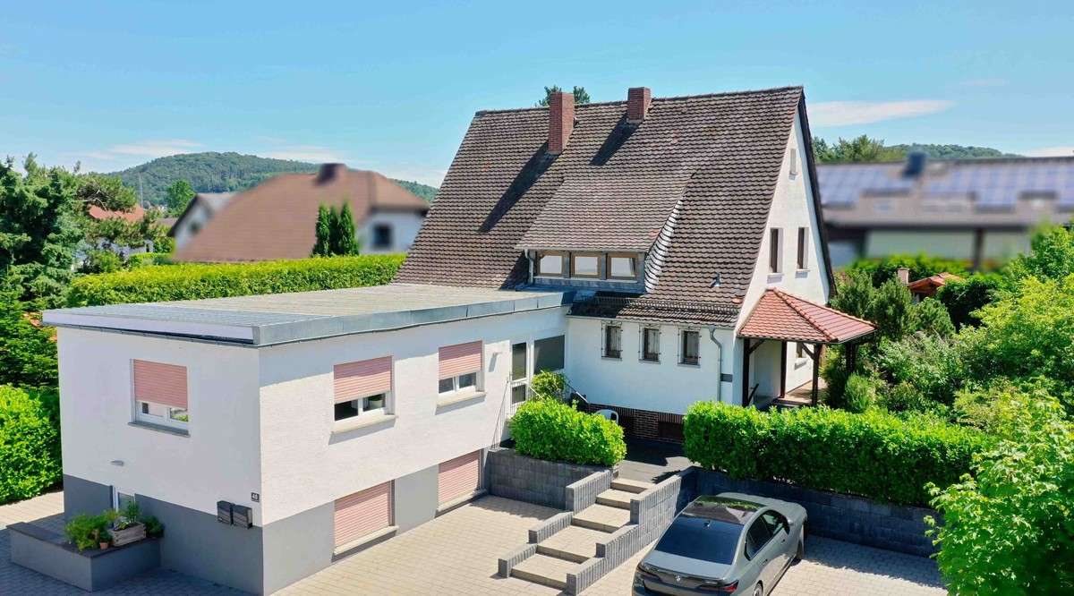 Thumbnail-Haus zum Kaufen in Hasselroth Niedermittlau 675.000,00 € 255 m²