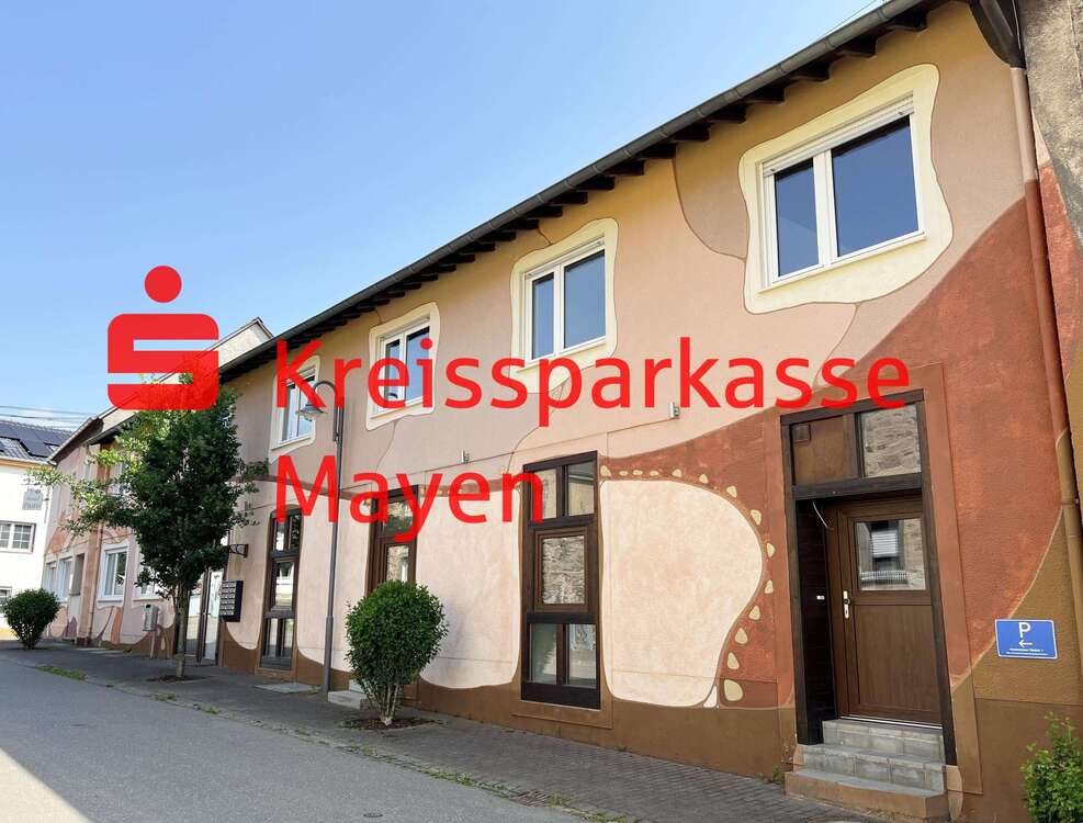 Thumbnail-Haus zum Mieten in Pillig 5.200,00 € 656.77 m²