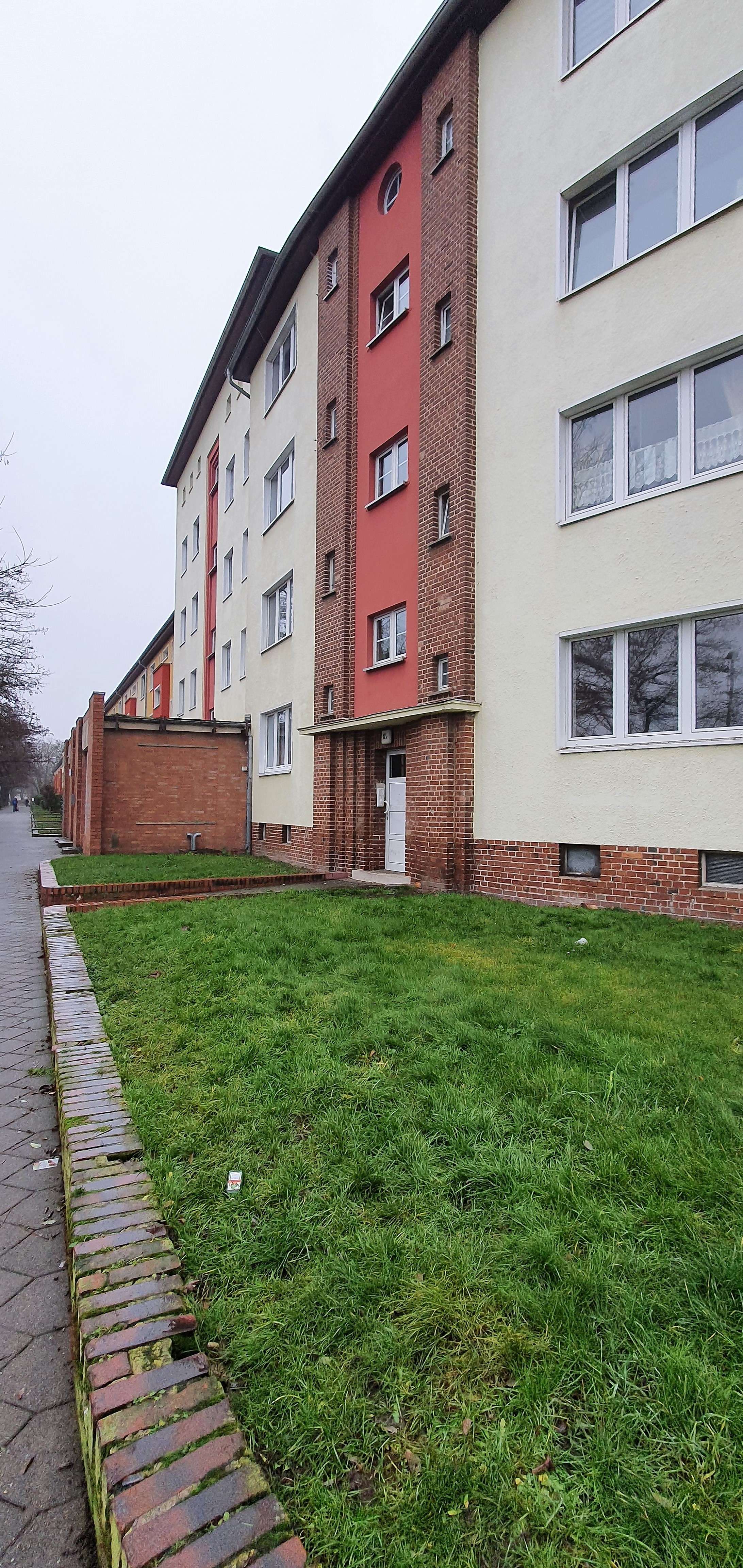 Thumbnail-Wohnung zum Mieten in Magdeburg 308,45 € 48.96 m²