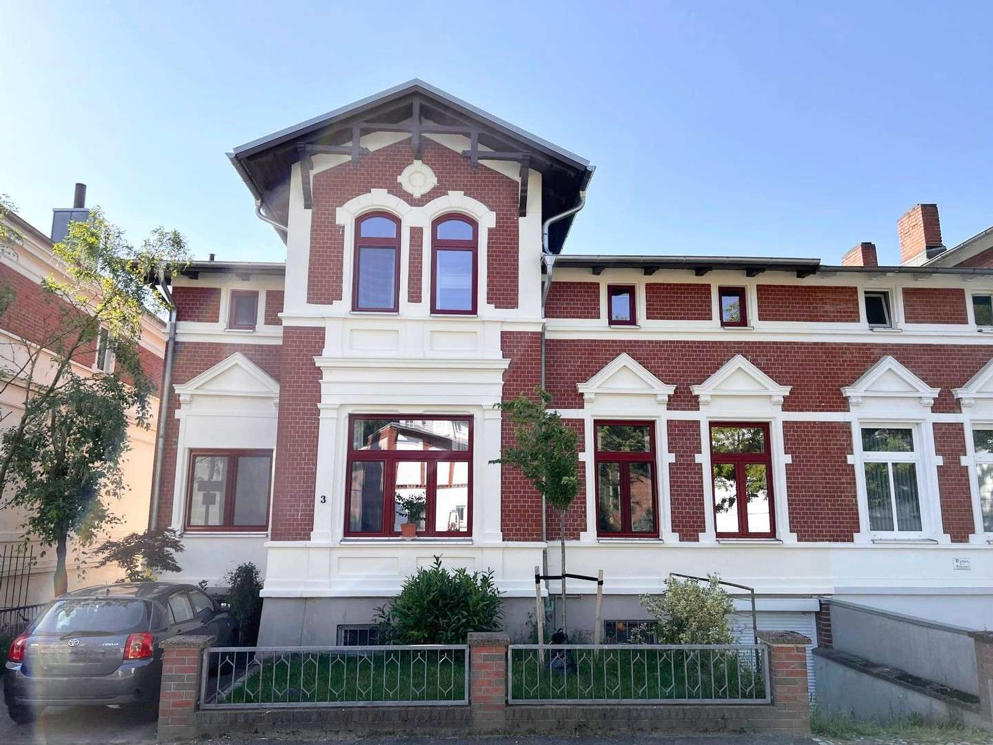 Thumbnail-Haus zum Kaufen in Schwerin 749.000,00 € 230 m²