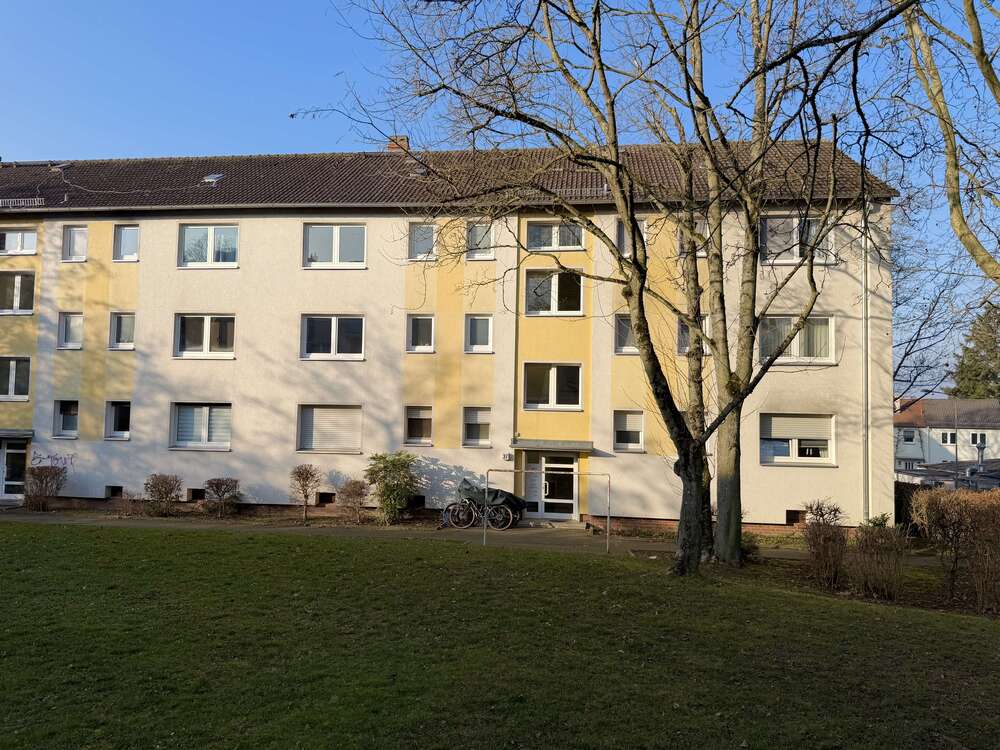 Thumbnail-Wohnung zum Kaufen in Frankfurt am Main 310.000,00 € 69 m²