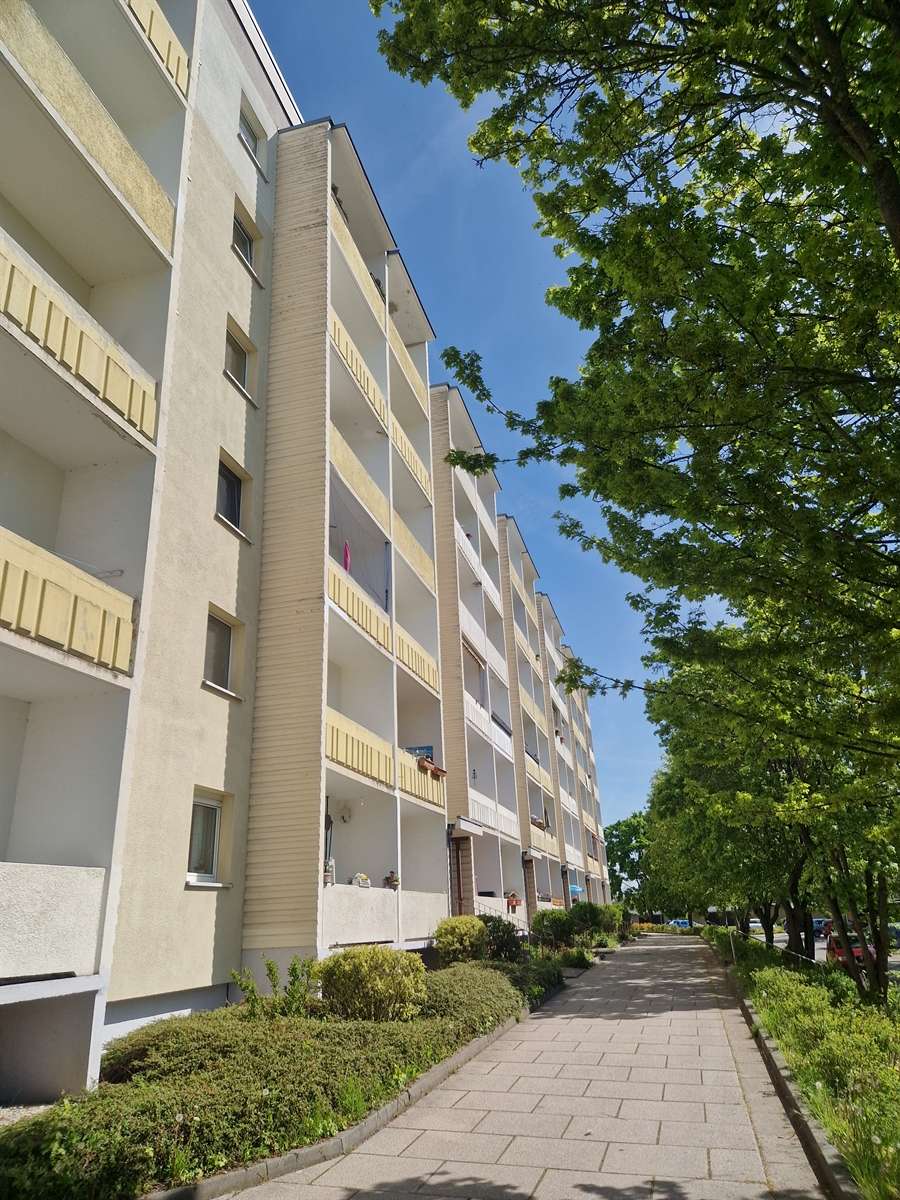 Thumbnail-Wohnung zum Mieten in Glauchau 340,00 € 54.6 m²