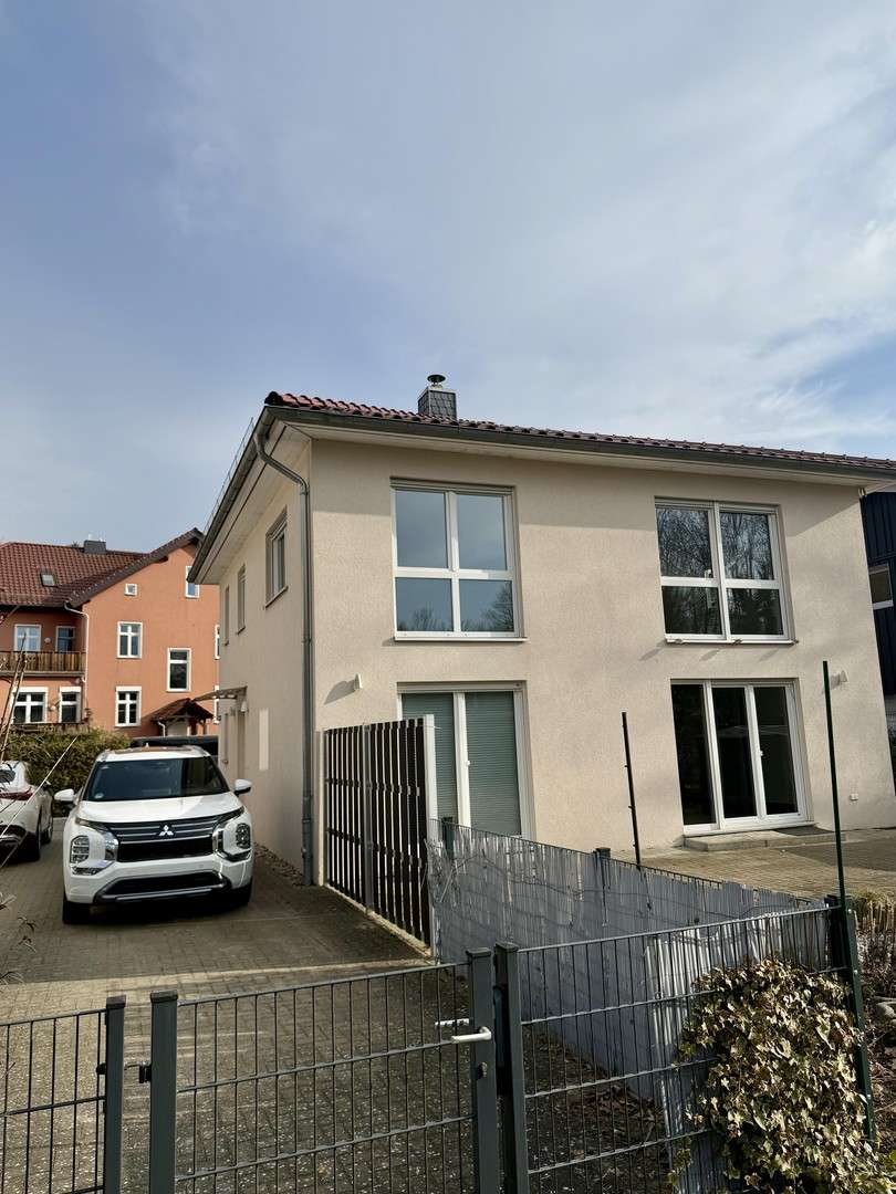 Thumbnail-Haus zum Kaufen in Rüdersdorf bei Berlin 650.000,00 € 175 m²