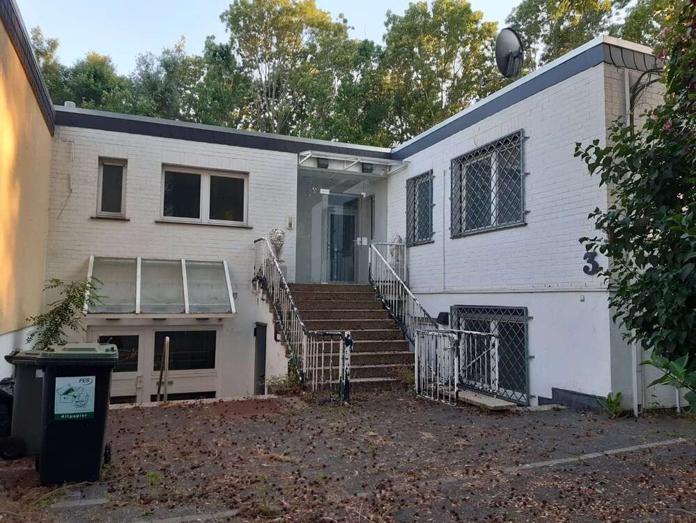 Thumbnail-Haus zum Kaufen in Frankfurt 2.500.000,00 € 470 m²