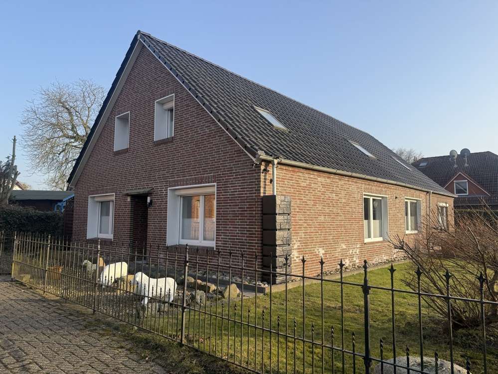 Thumbnail-Haus zum Kaufen in Wangerland Waddewarden 349.000,00 € 206.91 m²