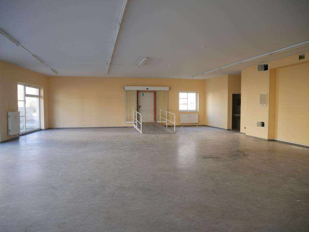 Thumbnail-Einzelhandel in Bischofswerda 999,00 € 216.92 m²