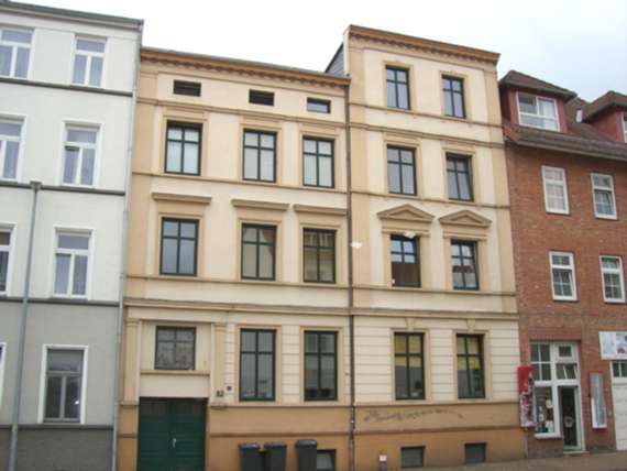 Thumbnail-Wohnung zum Mieten in Schwerin 400,00 € 48 m²