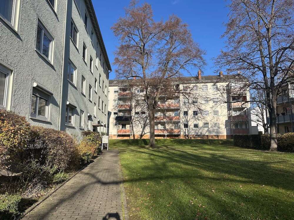 Thumbnail-Wohnung zum Kaufen in Wiesbaden-Biebrich 198.500,00 € 53.98 m²
