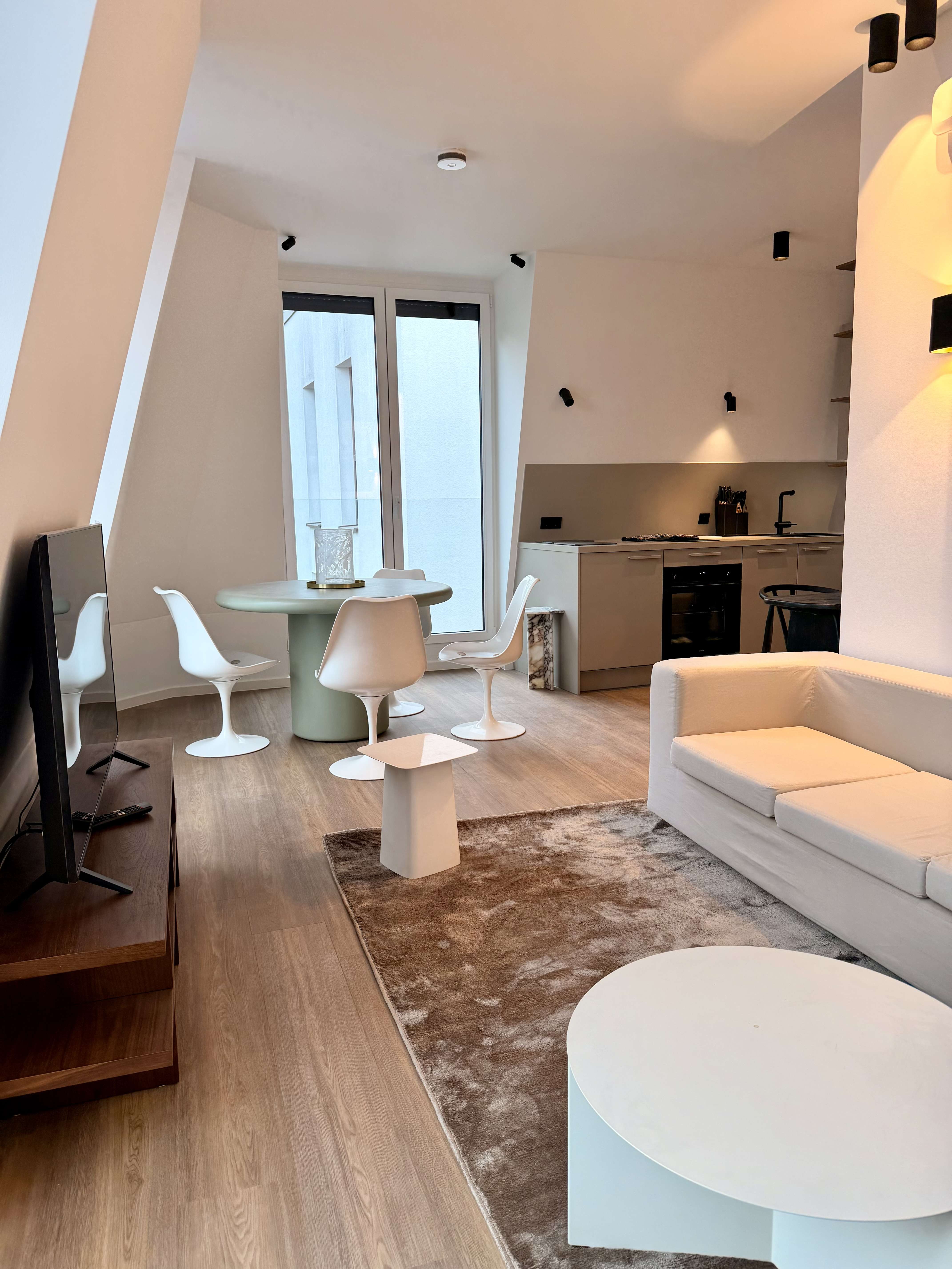 Thumbnail-Wohnung zum Mieten in Frankfurt 1.350,00 € 45 m²