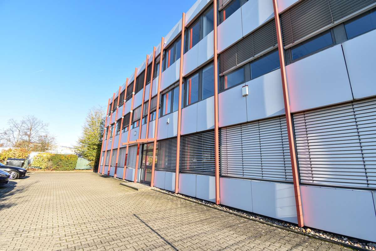 Thumbnail-Büro in Düsseldorf 1.225,45 € 144.17 m²