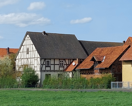 Thumbnail-Haus zum Kaufen in Calden 99.000,00 € 130 m²