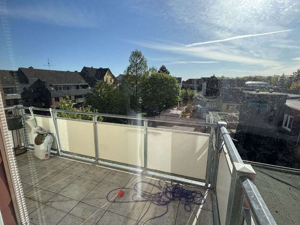 Thumbnail-Wohnung zum Mieten in Lehrte 1.080,00 € 120 m²