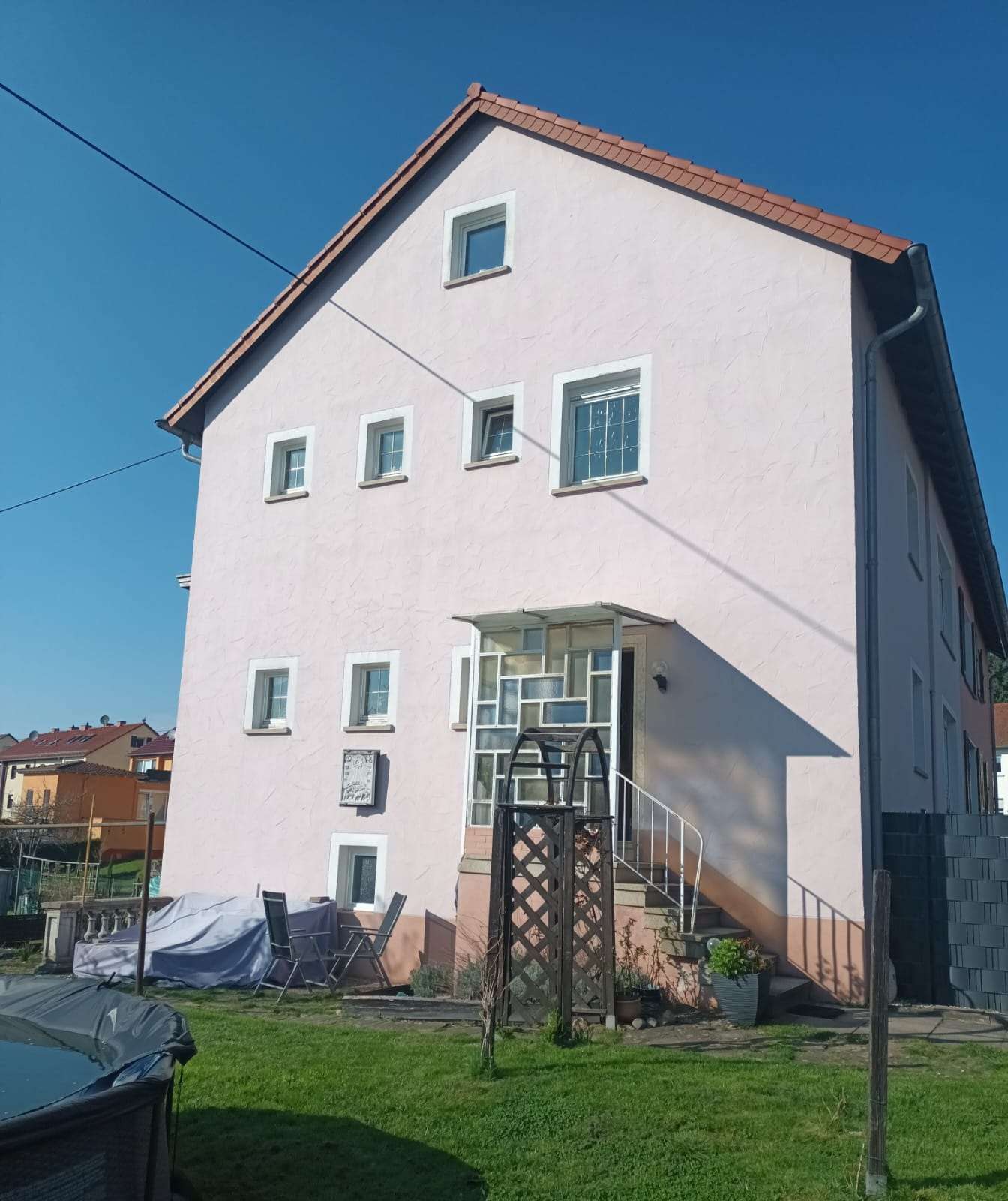 Thumbnail-Haus zum Kaufen in Saarland - Neunkirchen 259.000,00 € 195 m²