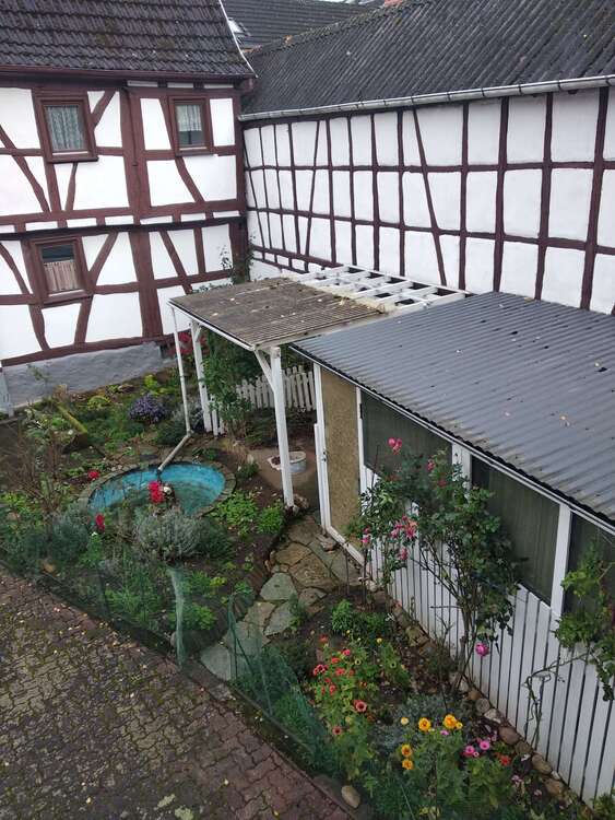 Thumbnail-Haus zum Kaufen in Rodheim v.d.H. 405.000,00 € 315 m²