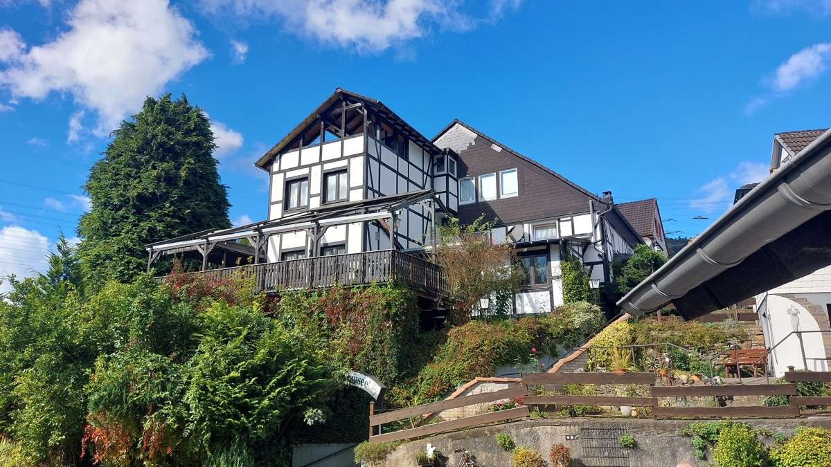 Thumbnail-Haus zum Kaufen in Engelskirchen 399.000,00 € 315 m²