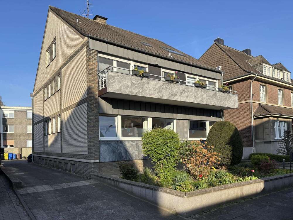 Thumbnail-Haus zum Kaufen in Grefrath 395.000,00 € 227 m²