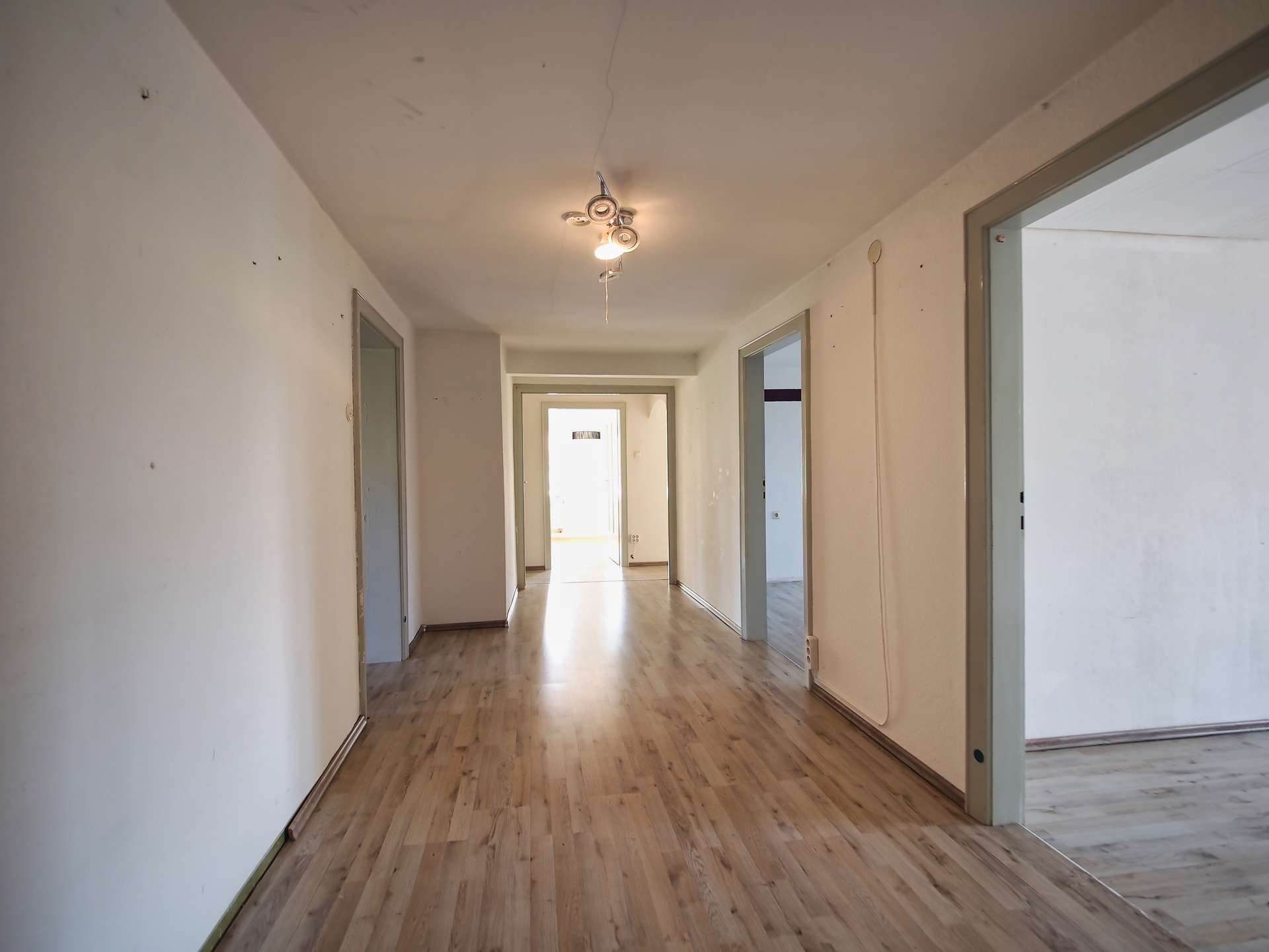 Thumbnail-Haus zum Kaufen in Traunreut 2.285.000,00 € 1340 m²