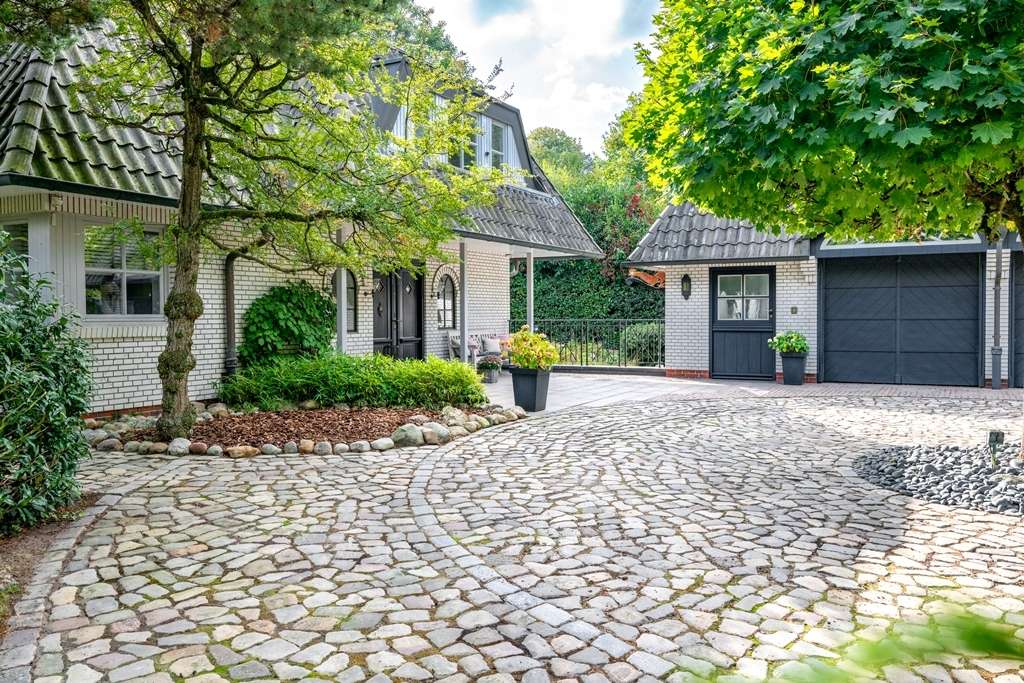 Thumbnail-Haus zum Kaufen in Seevetal Waldesruh 1.375.000,00 € 160 m²